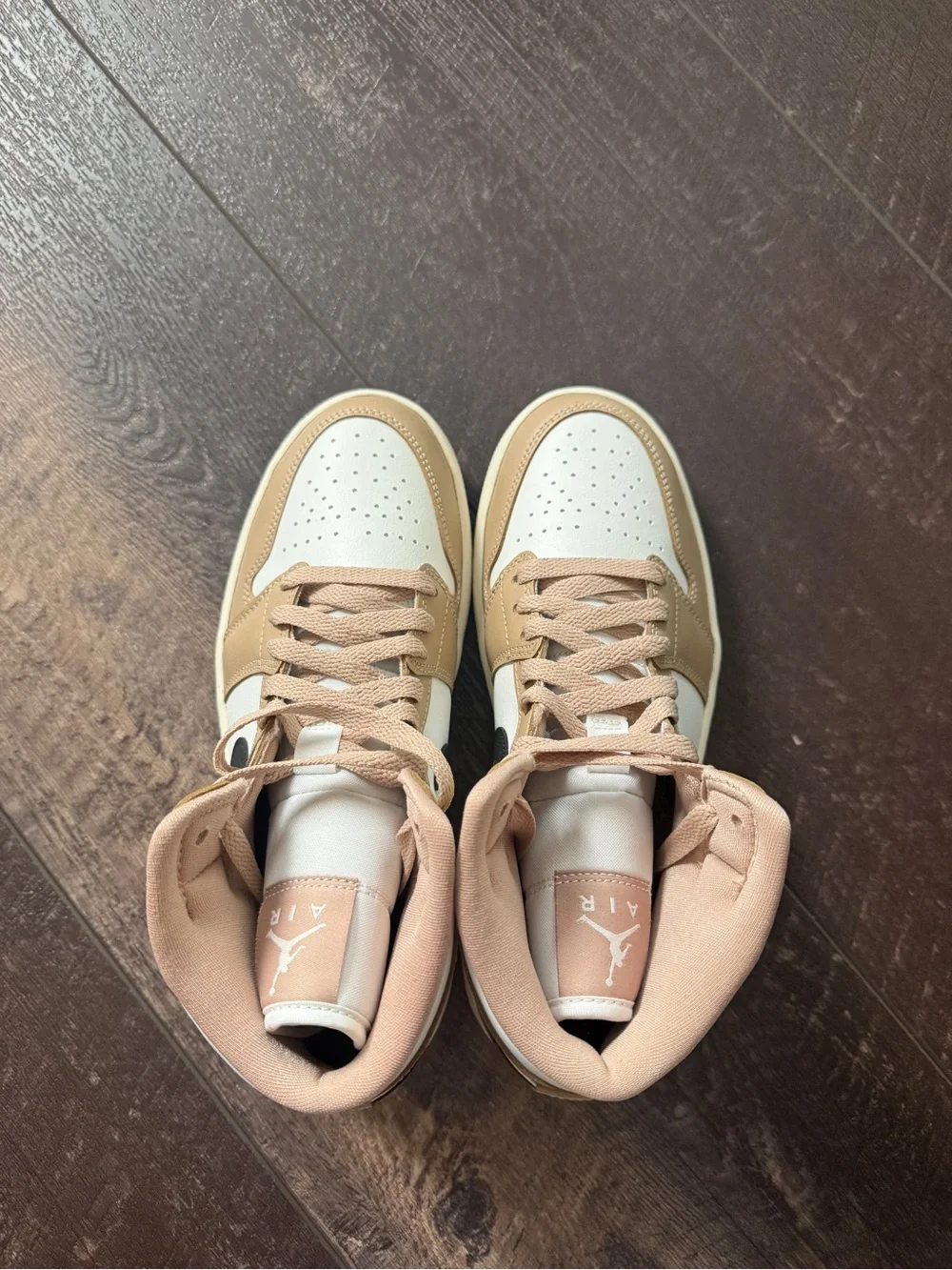 Women’s Air Jordan Mids